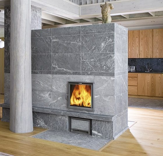 Дровяной камин KIVIPELTO Tulikivi